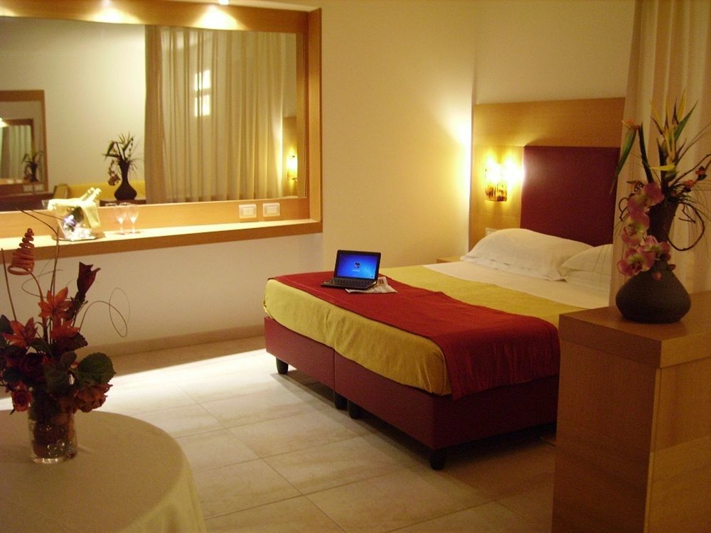 Hotel Degli Haethey Otranto Exteriör bild