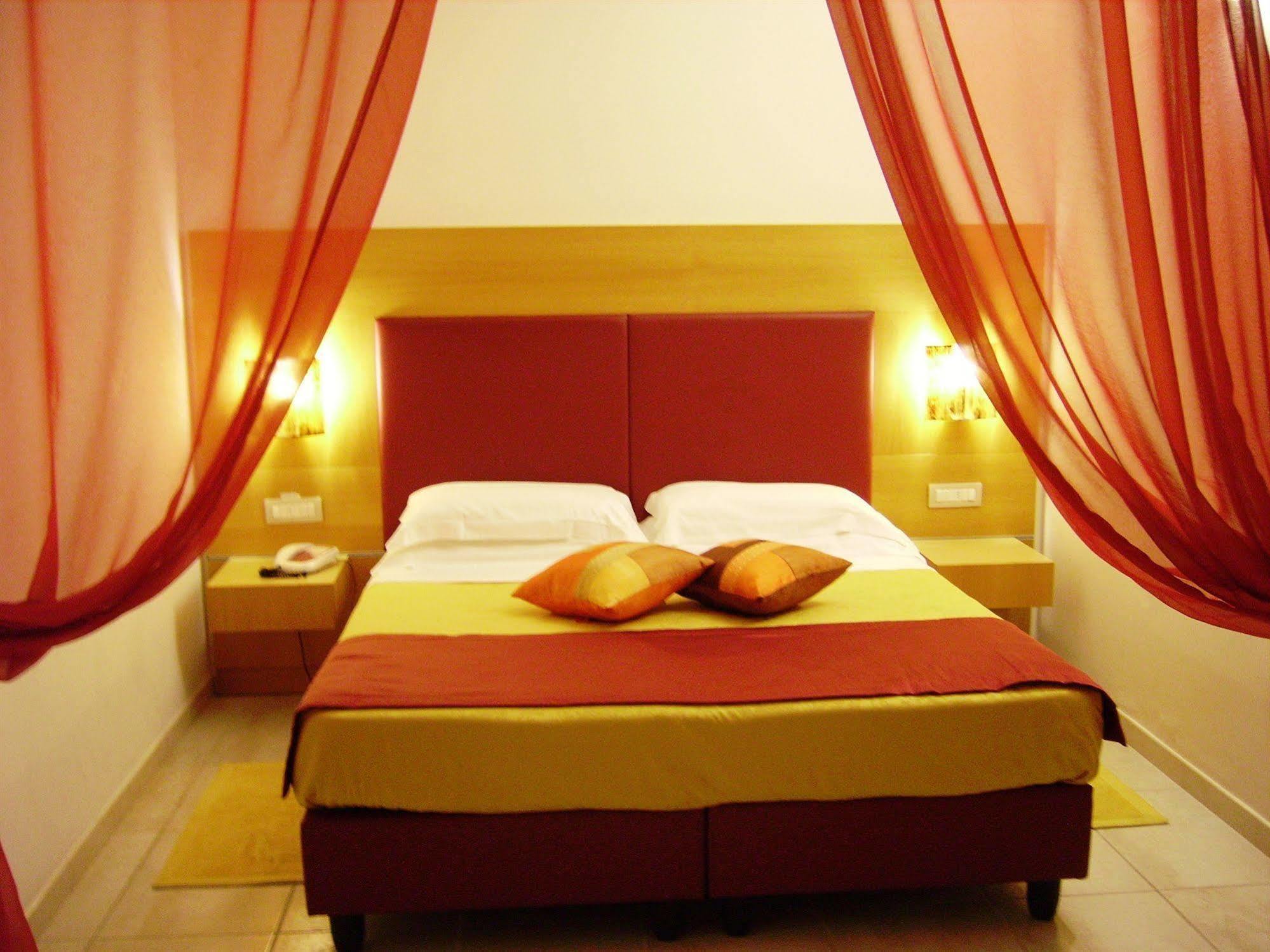 Hotel Degli Haethey Otranto Exteriör bild